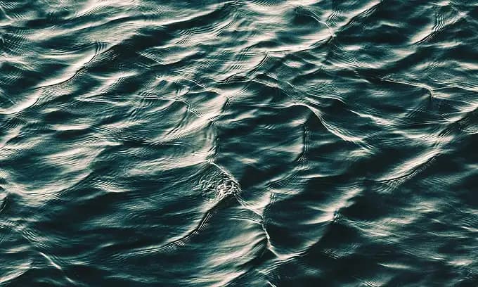 Eau